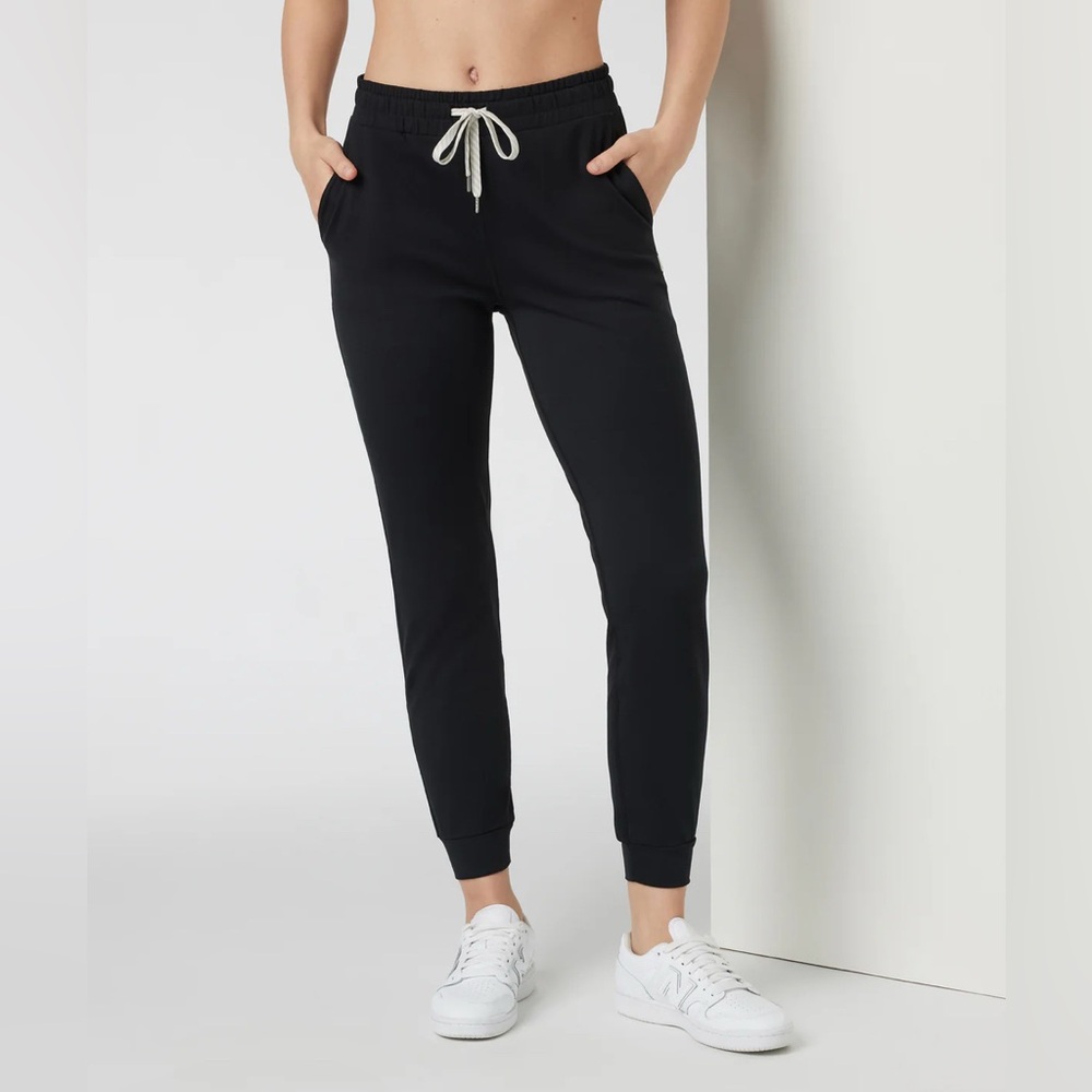 Vuori Performance Jogger Black size small